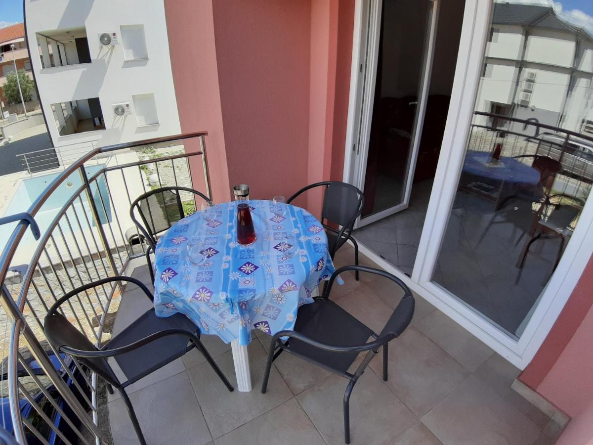 Apartments Mihael Malinska Exterior foto